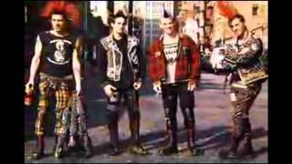 Punks y skinsnon servium [upl. by Carrick]