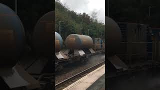 66160 and 66168 passing Liskeard with a weedkilling train [upl. by Ybab362]