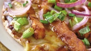 Easy Barbecue Chicken Pizza [upl. by Acinehs]