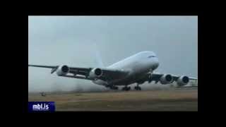 Airbus A380 Extreme Crosswind Landing [upl. by Eeresid]