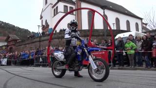 Dirk Manderbach mit Stuntshow in Dahn Martinimarkt 2012 carly4711 Infoclip T45 auf Youtube [upl. by Ardyce674]