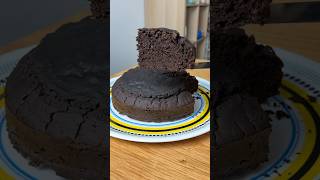 Torta brasiliana al cioccolato 🍫 senza zucchero uova e burro shorts [upl. by Nois]