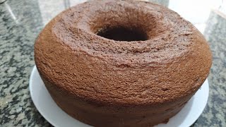 BOLO DE CHOCOLATE FOFINHO FEITO NO LIQUIDIFICADOR [upl. by Orutra395]