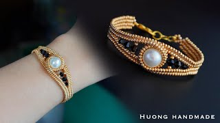 Twisted herringbone beaded bracelet How to make pearl bracelet Beading tutorial [upl. by Pepper369]