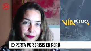 Experta por crisis en Perú quotEsto es algo bastante únicoquot  24 Horas TVN Chile [upl. by Yojal]