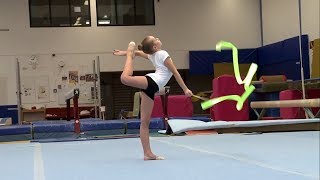 Rhythmische Sportgymnastik  Akrobatik trifft auf Ästhetik [upl. by Neehar]