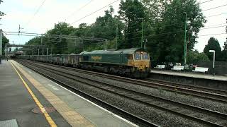 33207 and Merchant Navy 35018 British India Line northbound through Atherstone station 11th June 202 [upl. by Tanah]