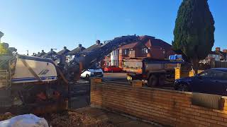 Life in the UK Road resurfacing on Coronation Rd Hayes Part 1 [upl. by Schrader]