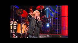 Hall amp Oates  Live In Concert  01  Maneater HQmp4 [upl. by Manvel]