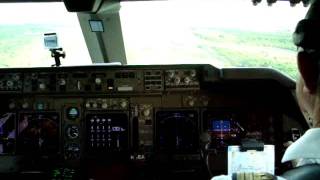 Atterrissage aéroport de Fort de France en cockpit 747400 [upl. by Fiona]