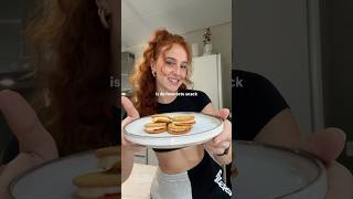 De favoriete snack van de allergrootste celebrity 🤫 foodshorts snackideas recept selenagomez [upl. by Sedinoel]