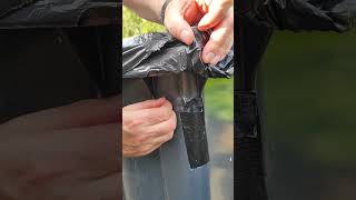 How to keep a trashwheelie bin clean using a sackbag [upl. by Munniks]