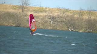 Windsurfing tacking NOVE プレーニングタックやる！ [upl. by Esiuolyram]