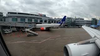 Airbus A319100 Lufthansa Landing at Dusseldorf  The Last Aktive SAS B737700 [upl. by Eenttirb]