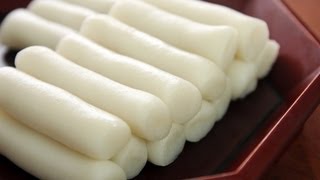 Garaeddeok long cylinder shaped rice cake 가래떡 [upl. by Nevar]