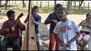 NIÑO CANTANTE DE MUSICA LLANERA EN ELORZA [upl. by Avrit]