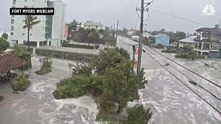 Timelapse shows devastating storm surge from Hurricane Ian in Fort Myers Florida [upl. by Tsan379]