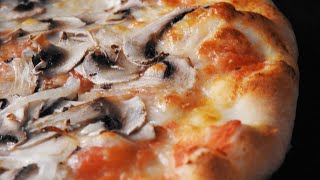 Najlepsza domowa pizza jak z pizzerii Jak zrobić ciasto na pizzę  The best homemade PIZZA  ENG SUB [upl. by Lilllie]