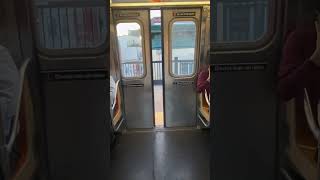 R68 D train 2561 door chime [upl. by Latt]