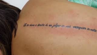 Tatuagem frase nas costas [upl. by Asalocin461]