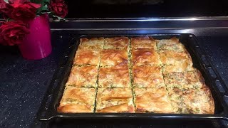 Byrek me Qepë të Njoma dhe Petë të Gatshme  Albanian Traditional Dish [upl. by Ecart]