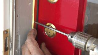 How to Install Weather Stripping with A Old Door [upl. by Waylen]