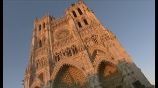 Les bâtisseurs de cathédrales  Documentaire [upl. by Adirahs]