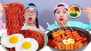 Tantangan Mie Tteokbokki makanan Korea DONA [upl. by Nileak850]