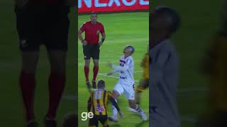 REVEJA O GOL VENCEDOR DO PUSKÁS 2023 GUILHERME MADRUGA FAZ GOL DE BICICLETA  shorts  geglobo [upl. by Atinot]