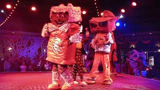 Hersheypark Character Dance Party 10152021 [upl. by Jenilee700]