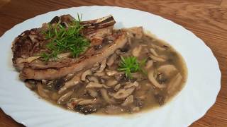 CÔTELETTES DE VEAU AUX CHAMPIGNONS CUISINE MALIYA طريقة ممتازة لتحضيرالستيك اللحم وصوص الفطر [upl. by Sellers]