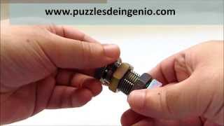 Vídeo Solución del Rompecabezas Puzzle de Metal Hanayama Cast Nutcase Solution [upl. by Cloutman203]