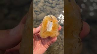 A Unique Montana Agate from the Yellowstone River gemstone [upl. by Henrique]