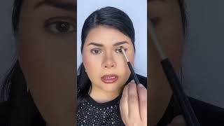 Maquillaje para ojos encapotados maquillajeparaprincipiantes makeup ojosencapotados [upl. by Nodnar]