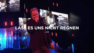 Herbert Grönemeyer  Lass es uns nicht regnen Live [upl. by Oirretna]