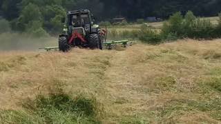 Teil 2  Zetten Heuwenden 2016 mit Deutz Fahr Agroprima 456 und Deutz Fahr Condimaster 6022 [upl. by Farrand]