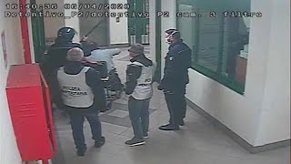 Santa Maria Capua Vetere le manganellate a un detenuto in sedia a rotelleI nuovi video 5 [upl. by Wickner]