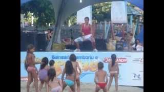 Bailando en la playa Balneario Camboriu [upl. by Yrovi]