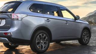 2015 Mitsubishi Outlander vs Jeep Compass [upl. by Ahtael]