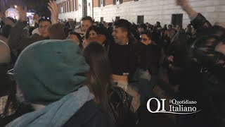 Capodanno 2018 a Bari festa in piazza bombe carta e strade latrina [upl. by Novek610]