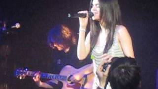 Selena Gomez  Naturally Acoustic Slow Version London O2 Academy Shepherds Bush Empire 050410 [upl. by Oriane]