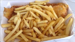 See Street Fish and Chips in Bargara Queensland [upl. by Nuoras]