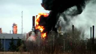 2012 British Petroleum Refinery Fire at Cherry Point Wash [upl. by Zeuqirdor]