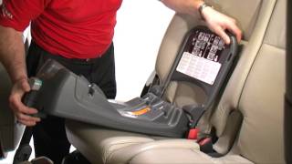 Base ISOFIX  Britax Römer  Installation [upl. by Nylia]