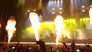 Rammstein Vienna 2016 Sonne 4K ohne Stimme Lindemann wirft Mikro 2x weg Publikum singt Part1 [upl. by Valer67]