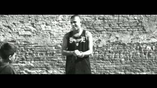 C Kan Un Par De Balas VideoClip Oficial [upl. by Ayama]