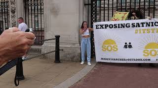 Jeanette Archer march at Buckingham palace The Satnic Picnic banner bearers and kids involved too [upl. by Niwhsa277]