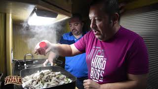 Cocinando con Beto Zapata  Taquitos de arrachera desde el autobús [upl. by Florenza]