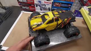 FTX Tracer  Brushless FTX Carnage Truck Brushed [upl. by Yule]