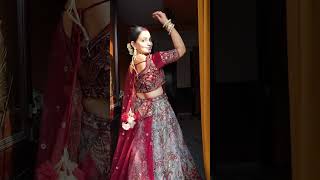 Lehenga poses you must try lehenga howtopose poses weddingposes photopose [upl. by Omor]